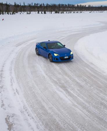 SUBARU-BRZ-lr-42